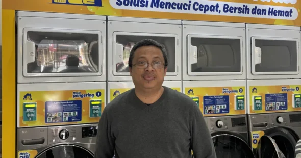 Sukses Memulai Usaha Laundry Self Service: Kisah Pak Diki dan Familaundry