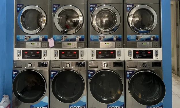 Modal Usaha Laundry Koin dengan 4 Stack Mesin